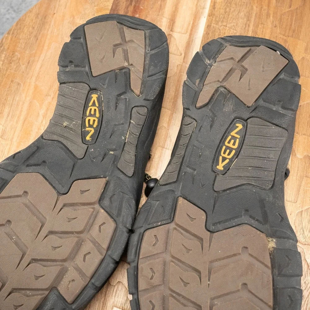 KEEN Newport H2 Sandals Mens 11 Brown Good Waterproof Leather Hiking Shoes